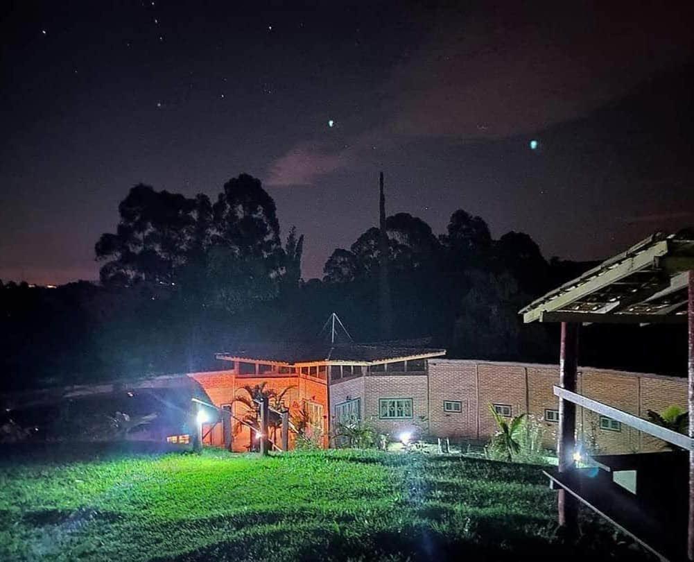 Pousada Dharma Luz E Paz Braganca Paulista Luaran gambar