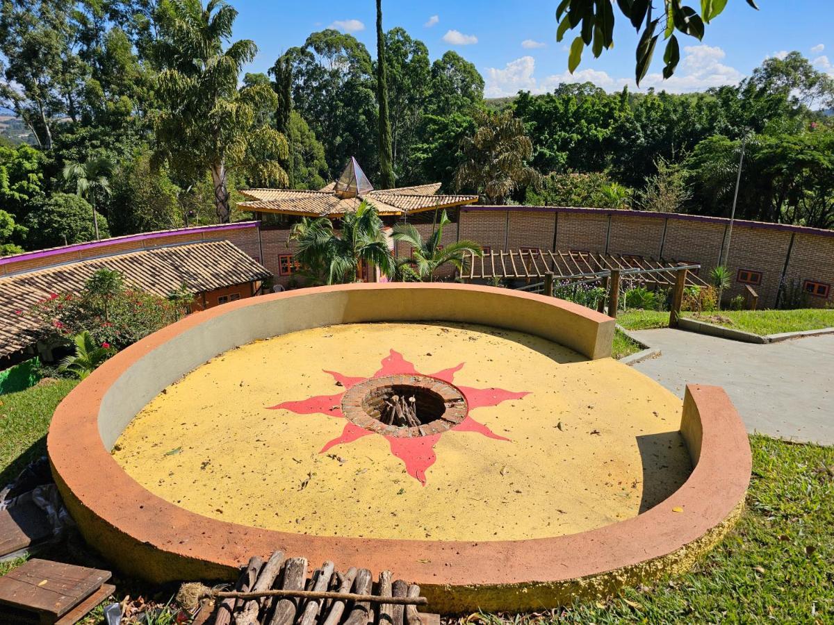 Pousada Dharma Luz E Paz Braganca Paulista Luaran gambar